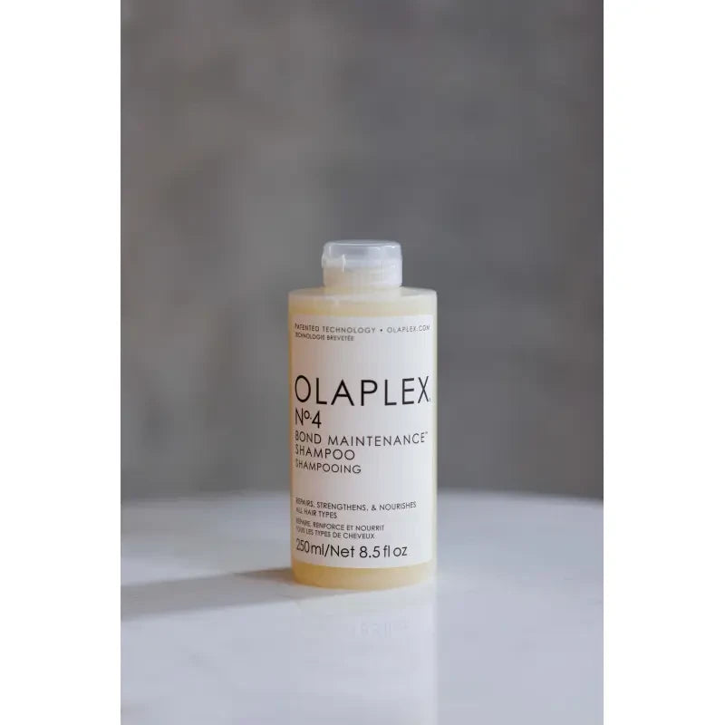 Шампунь відновлюючий для всіх типів волосся Olaplex №4 Bond Maintenance 250 мл