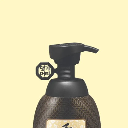 Шампунь проти випадіння волосся Daeng Gi Meo Ri Dlae Soo Anti-Hair Loss Shampoo, 400 мл