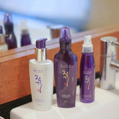 Есенція для регенерації та зволоження волосся Daeng Gi Meo Vitalizing Hair Essence, 100 мл