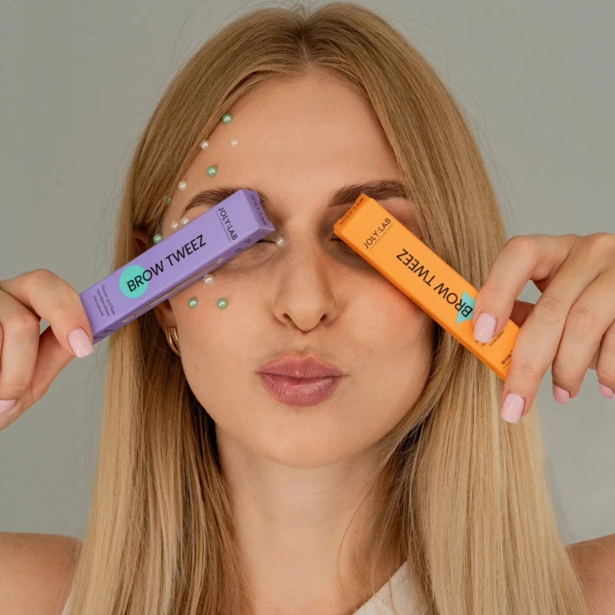 Пінцет для брів професійний скошений Joly:Lab