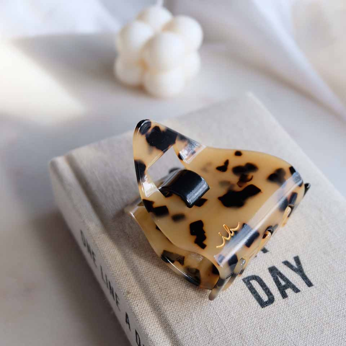 Заколка для волосся Everclaw Leo Love Invisibobble