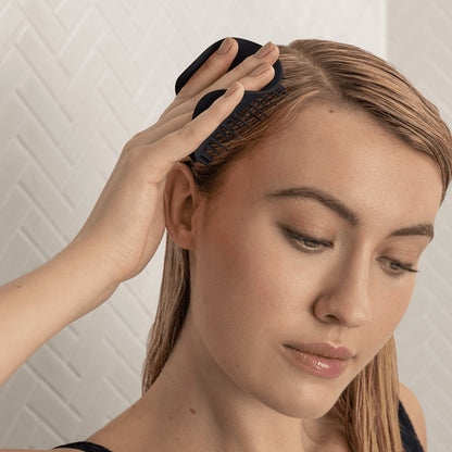 Щітка для масажу голови Tangle Teezer The Scalp Exfoliator and Massager Onyx Black