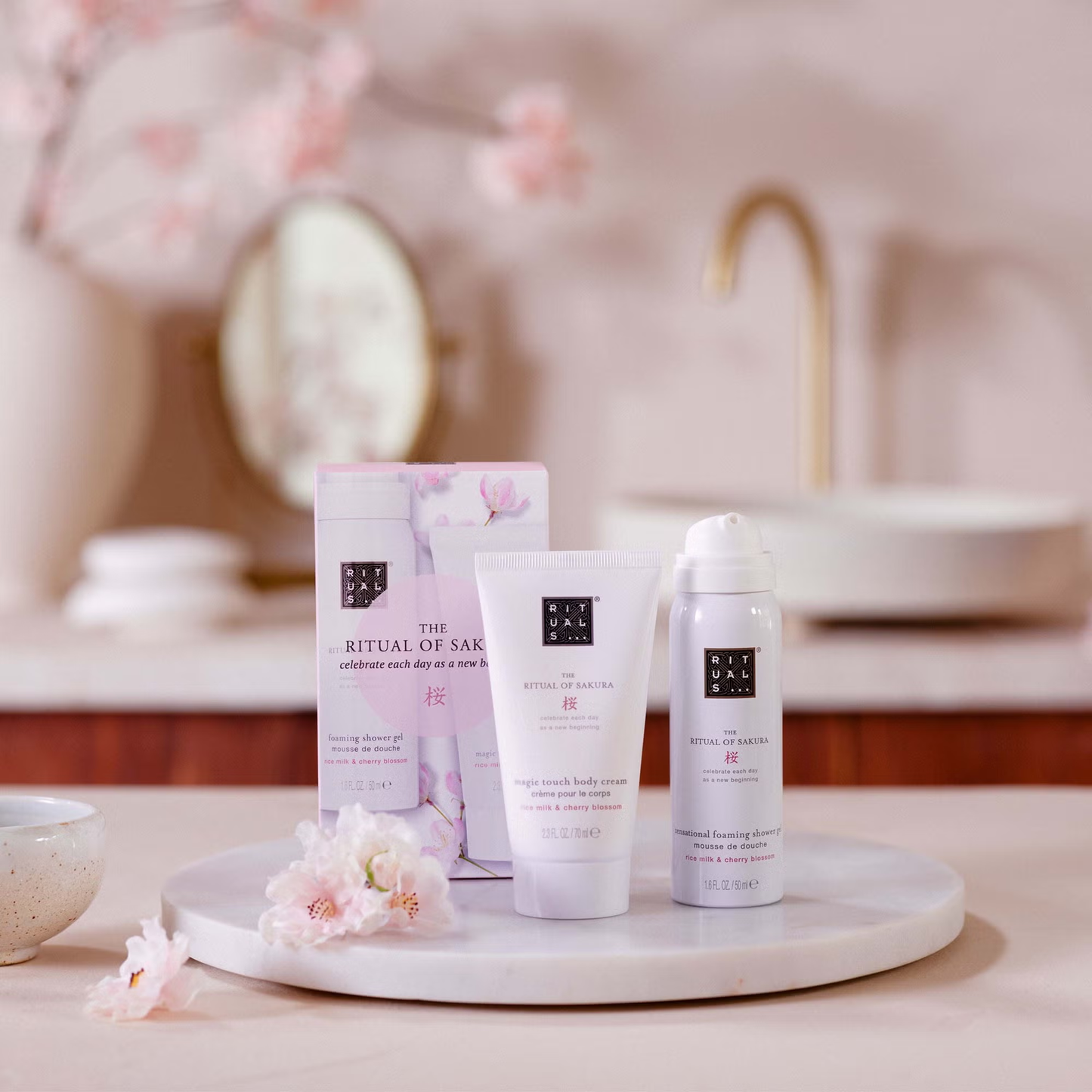 Набір дорожній The Ritual of Sakura Travel Set Mini Rituals