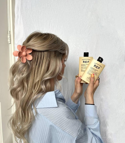 Шампунь відновлюючий Ultimate Repair Shampoo REF 285 мл