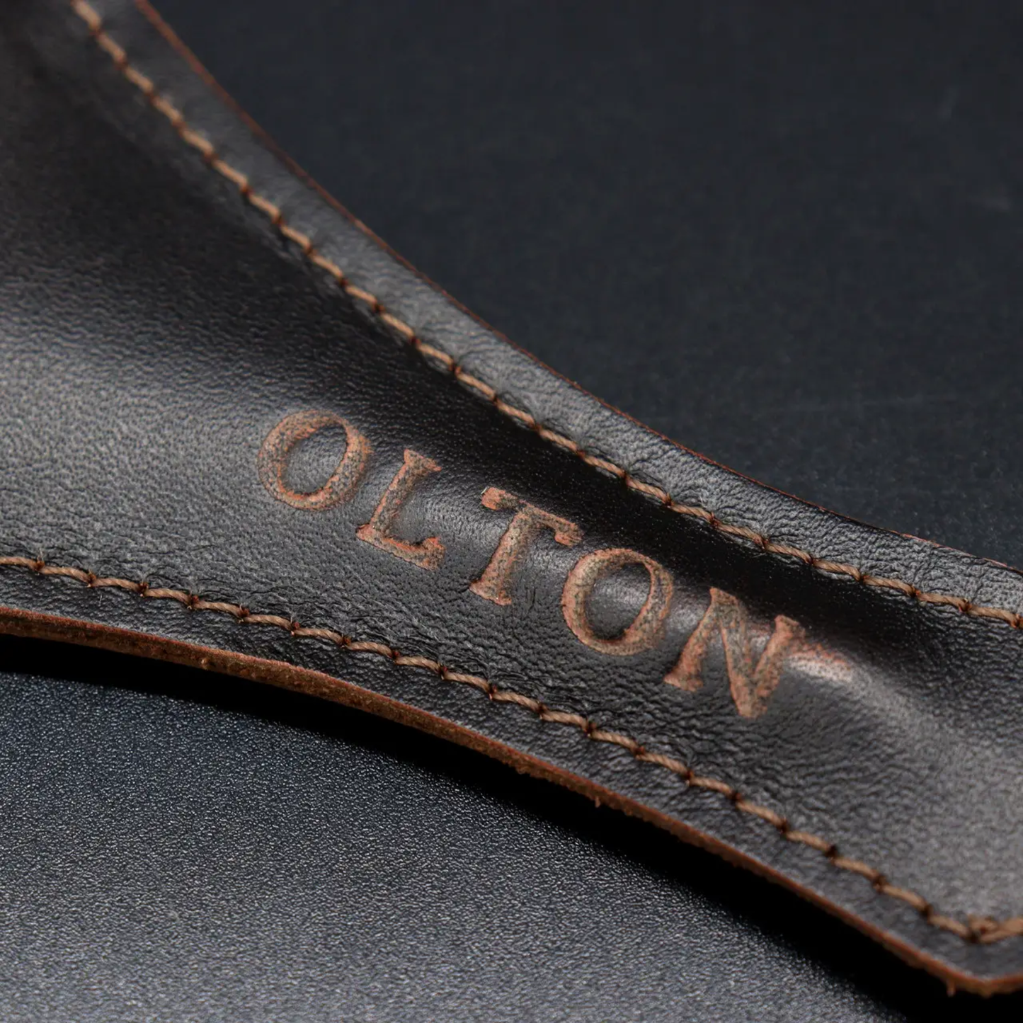 Ножиці для нігтів з чохлом Olton