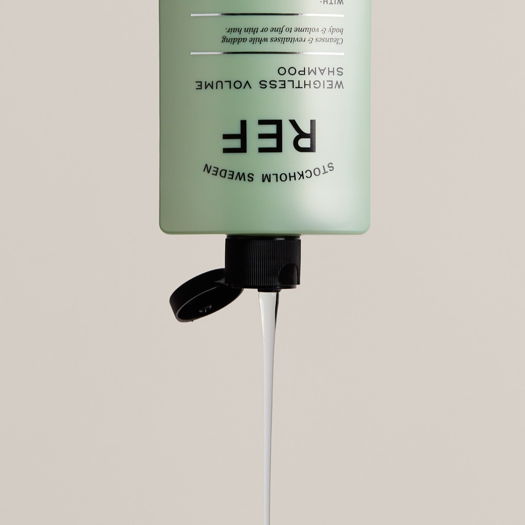 Шампунь для об'єму волосся Weightless Volume Shampoo REF 285 мл